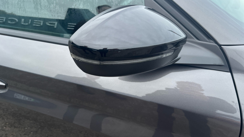 Peugeot 208 1.2 PureTech 100 Allure Premium + 5dr Petrol Hatchback